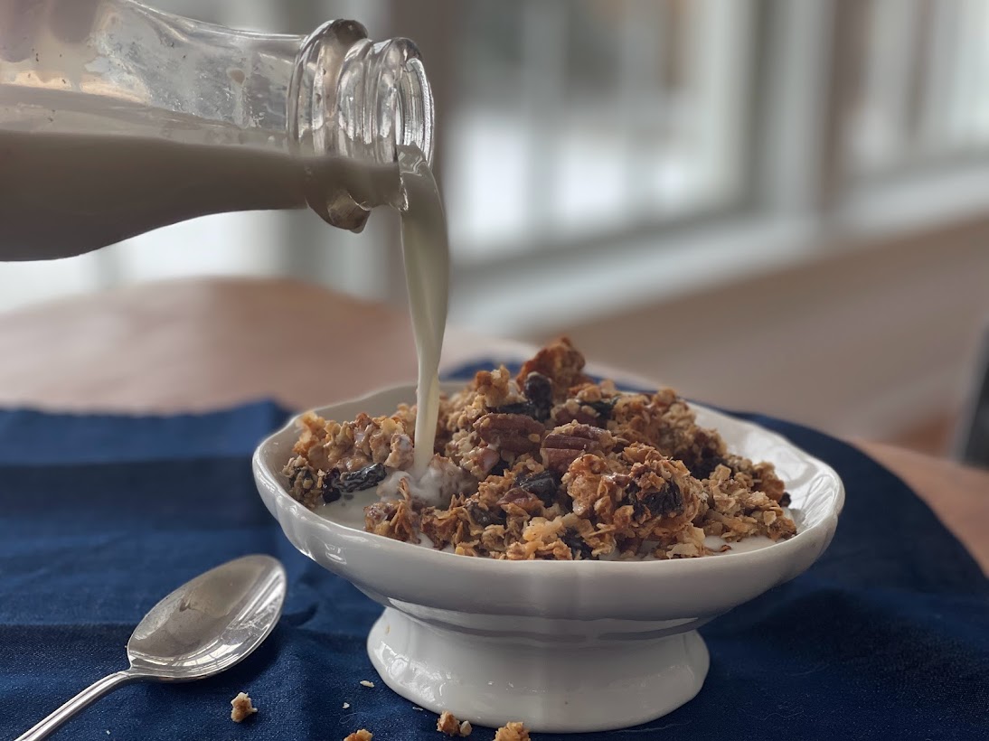 Homemade Pecan Raisin Granola